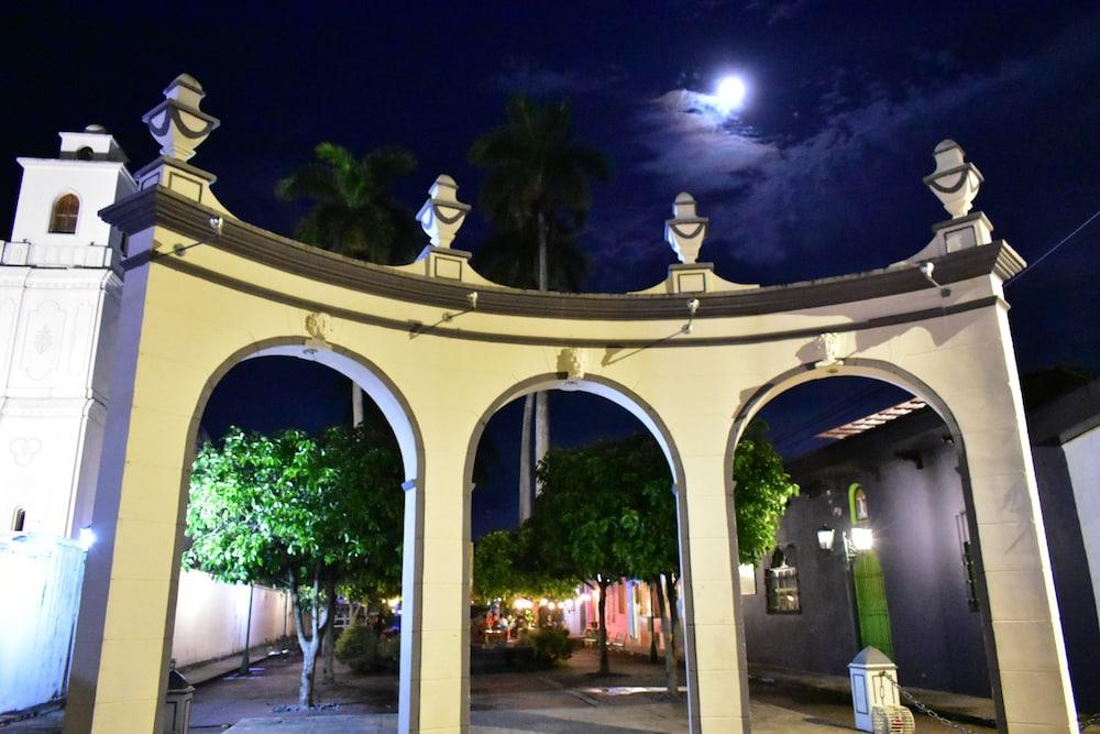 La Casa De Mamapan Hotel Colonial Ahuachapán 외부 사진